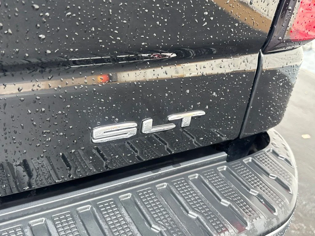 Used 2025 Black GMC SLT image 36