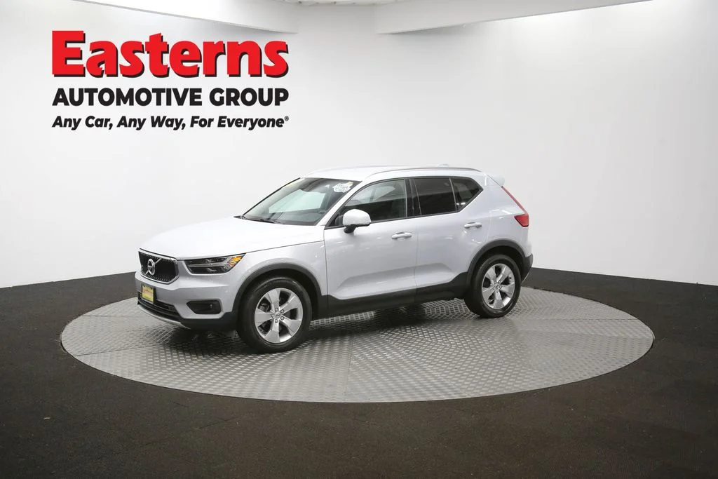 Used 2021 Silver Volvo Momentum image 56