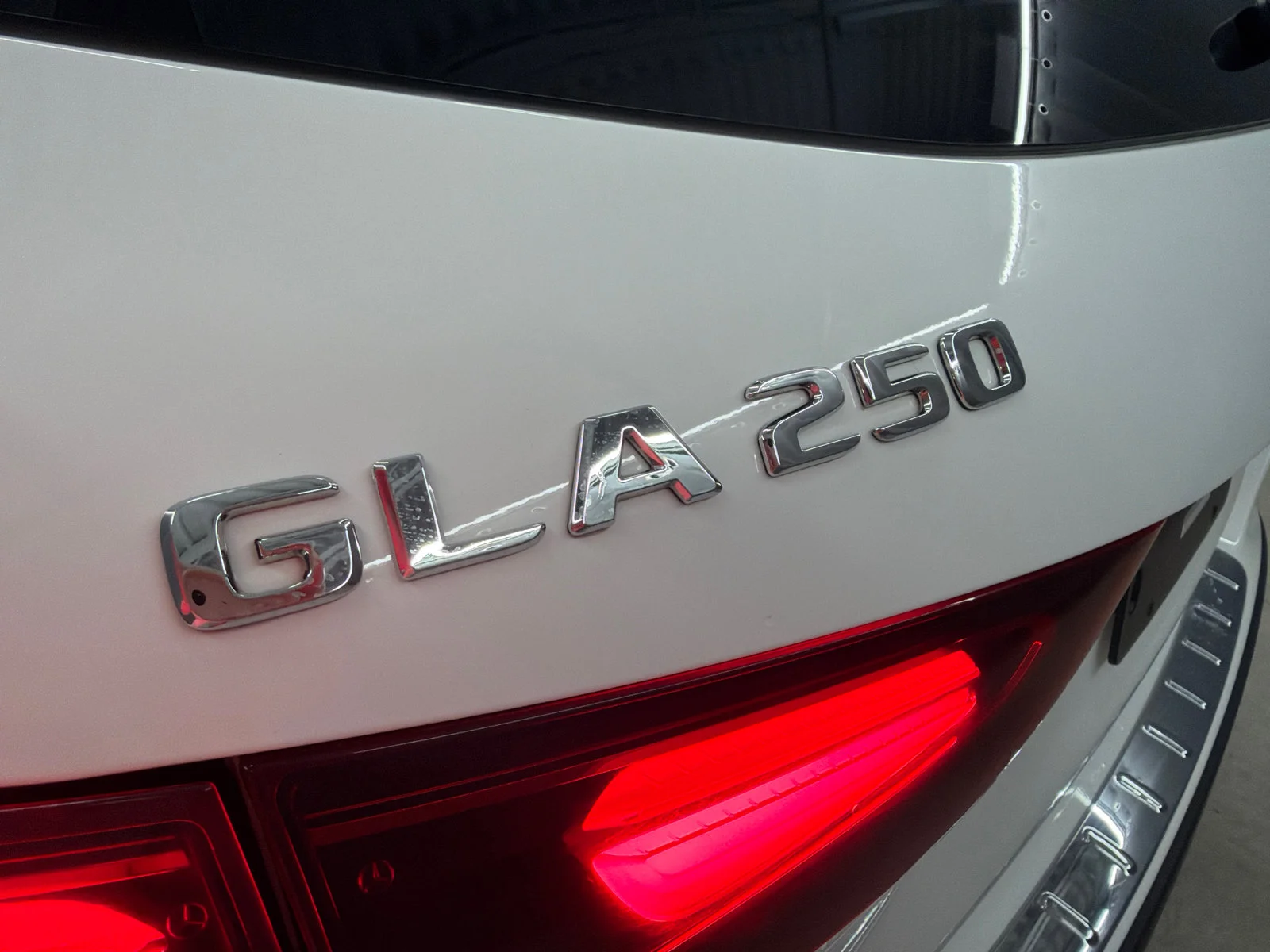 Used 2026 White Mercedes-Benz GLA 250 image 29