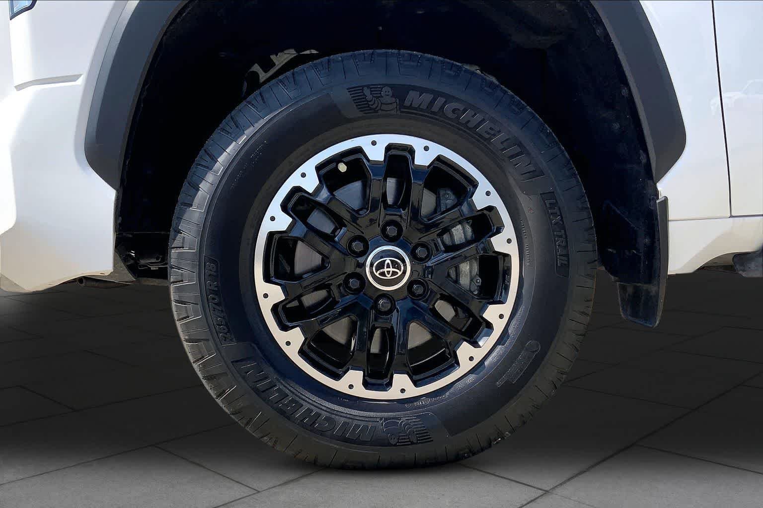 Used 2024 Ice Cap Toyota SR5 image 11