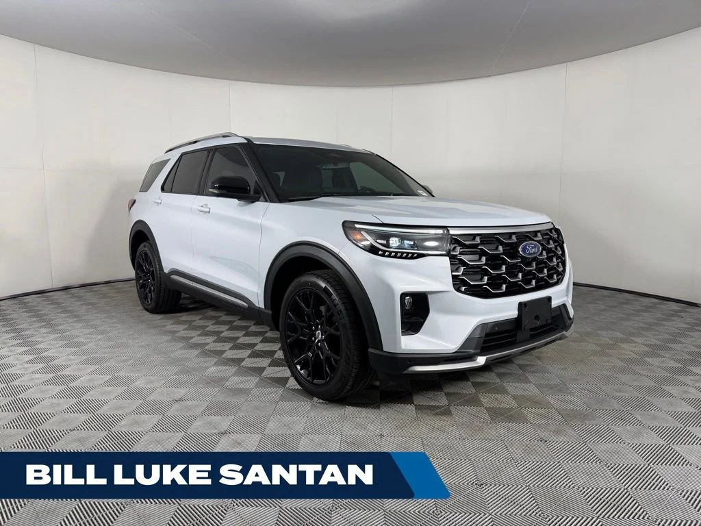Used 2025 White Ford Platinum image 1