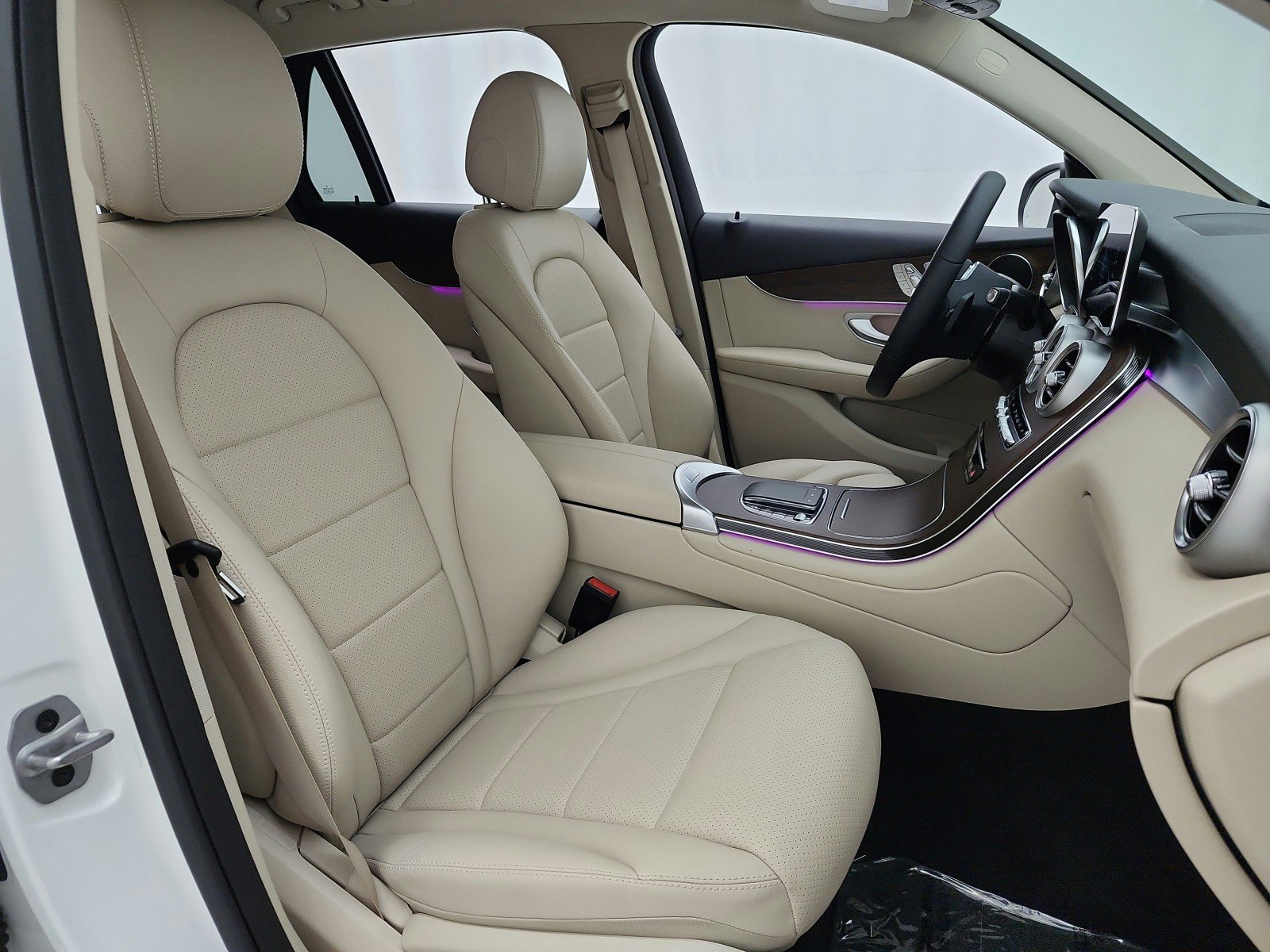 Certified Used 2022 Polar White Mercedes-Benz GLC 300 SUV image 19