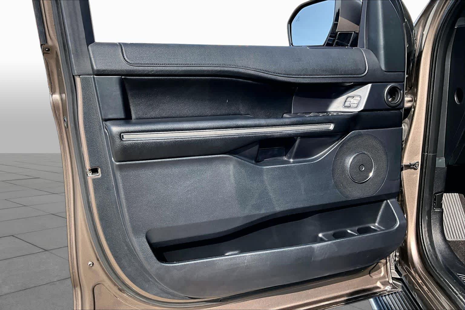 Used 2019 Stone Gray Metallic Ford XLT image 42
