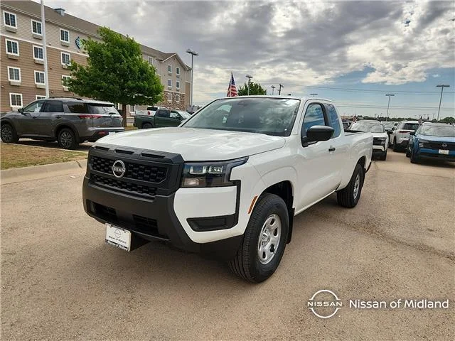 New 2026 QAK Glacier WH Nissan S 4x2 King Cab 6 ft. box 126 in. WB image 1
