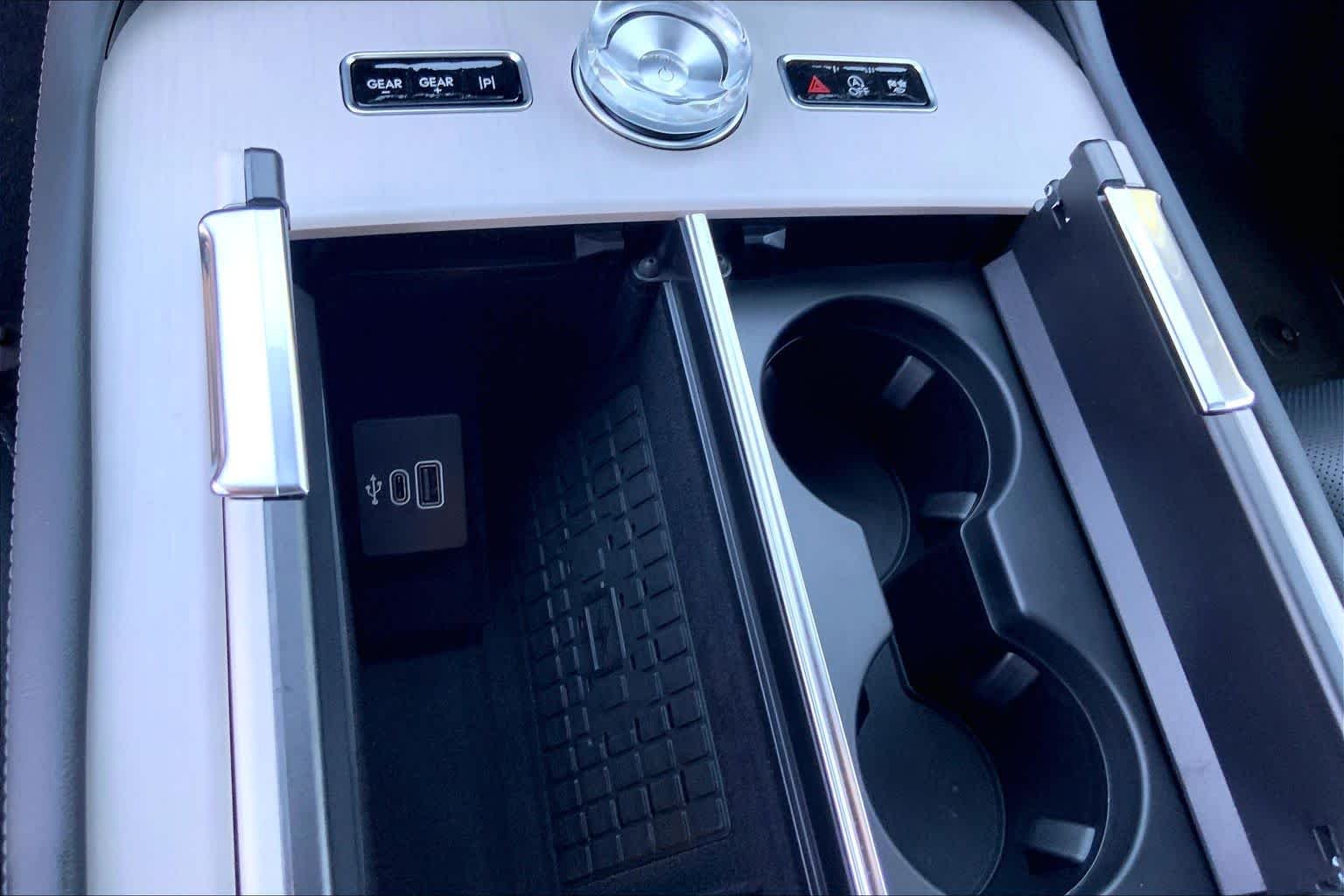 New 2026 Pristine White Metallic Tri-Coat Lincoln Reserve image 19