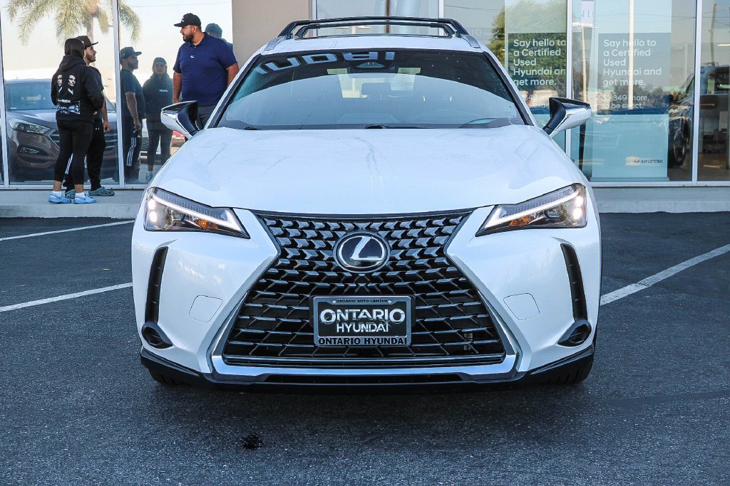 2025 Lexus UX Hybrid 300h - Photo 2