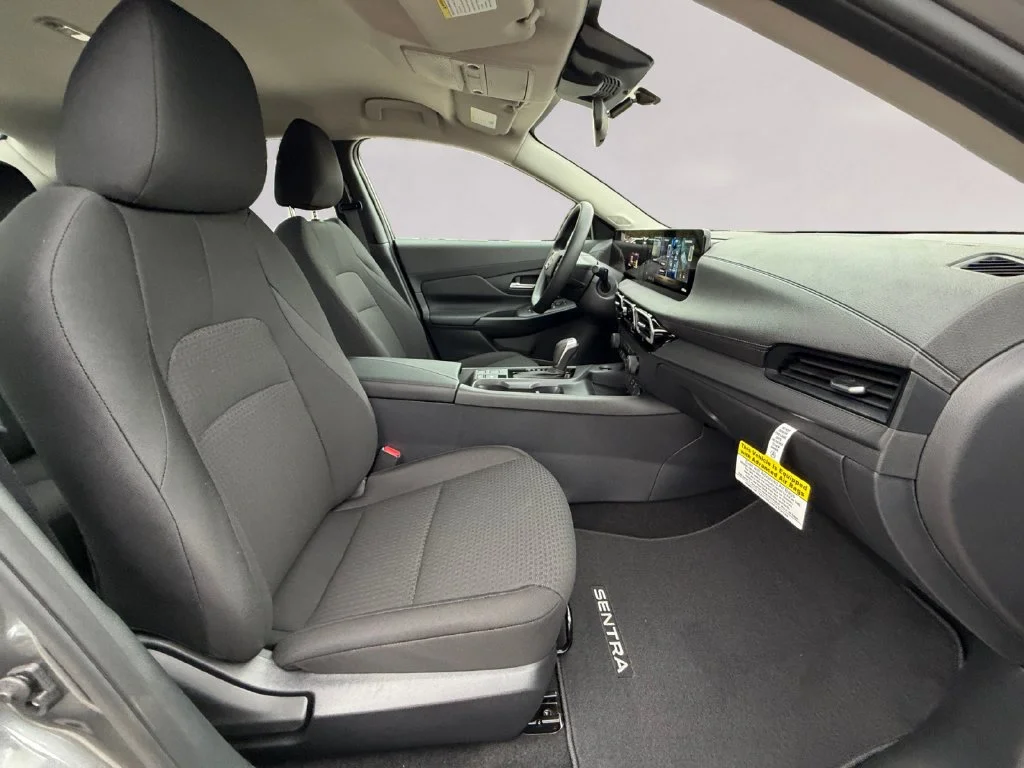 New 2027 Gray Nissan S image 17