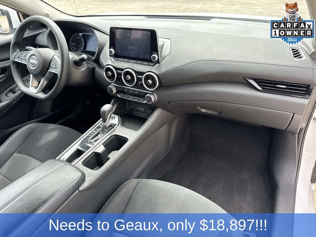 Used 2025 White Nissan SV image 29