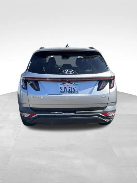 Used 2023 Silver Hyundai SEL image 4