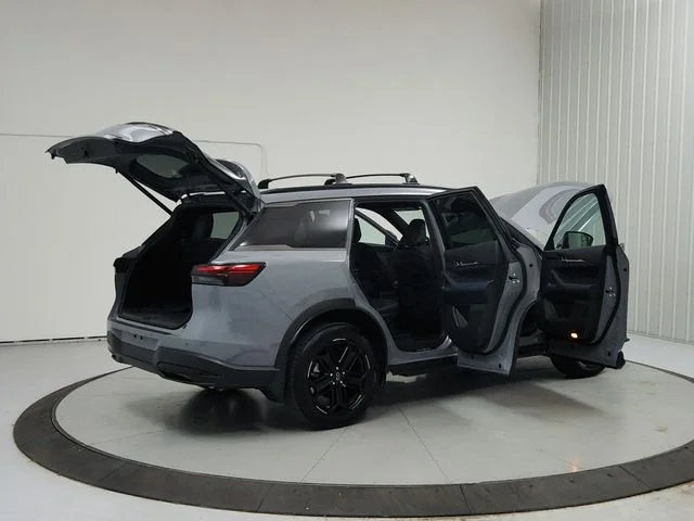 Used 2026 Gray INFINITI SPORT image 15