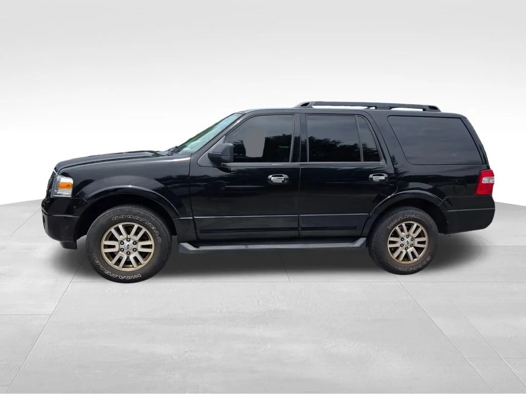 Used 2011 Black Ford XLT image 3