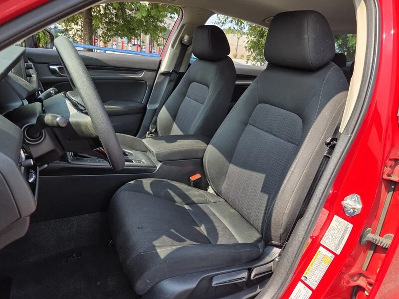 Used 2024 Rallye Red Honda LX image 7