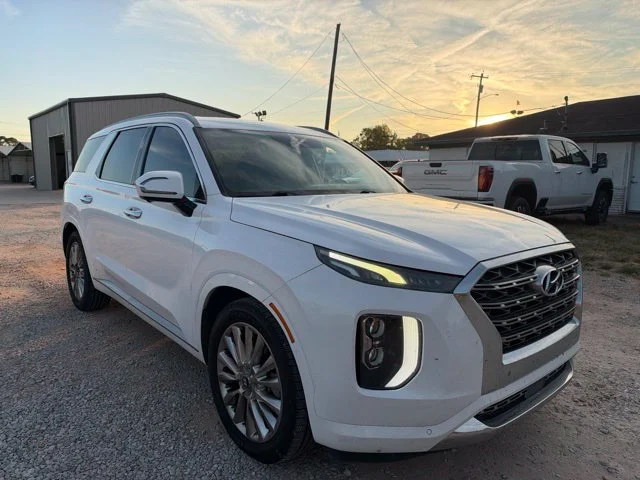 Used 2020 White Hyundai Limited image 2