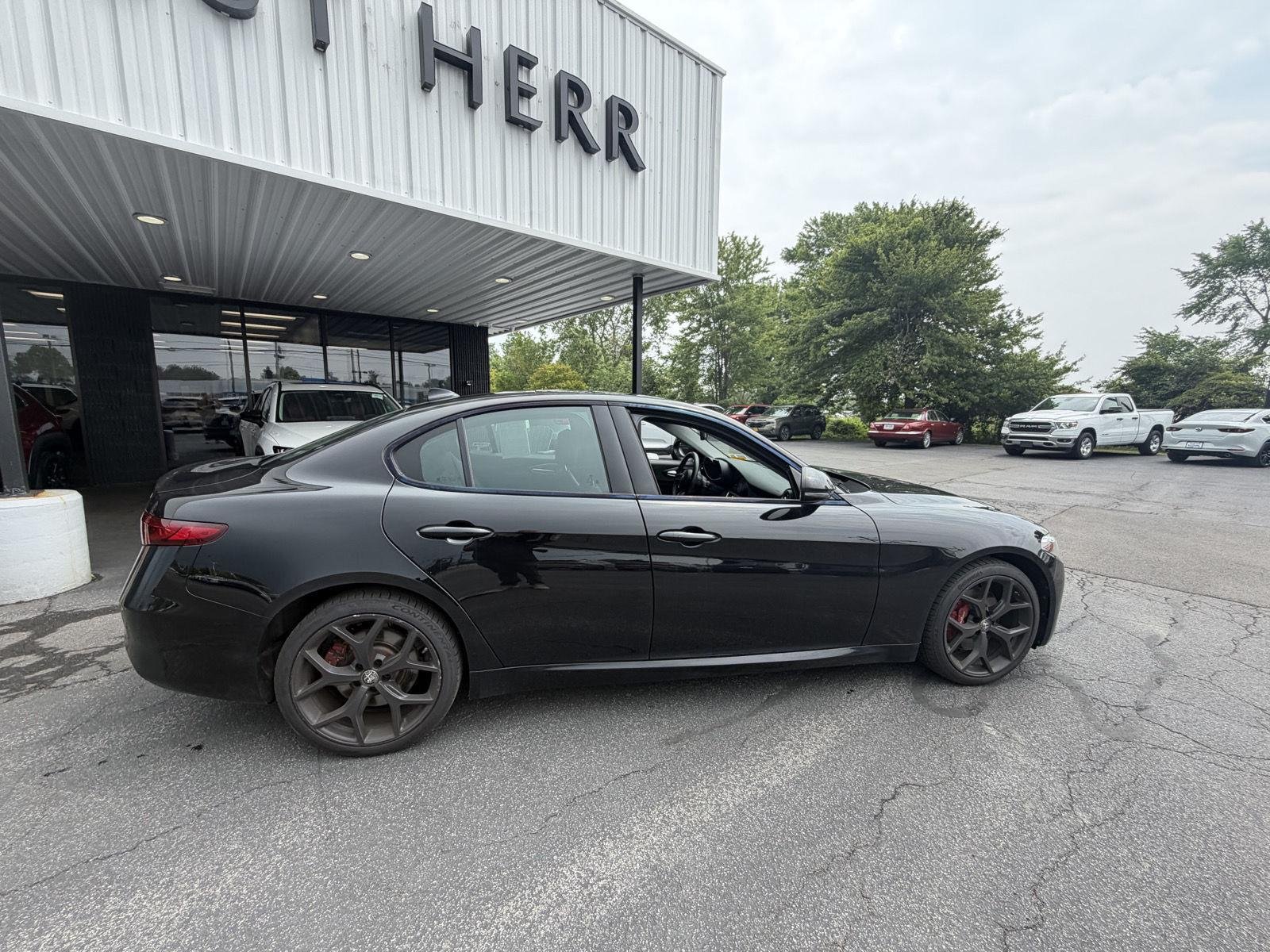 Used 2021 Alfa Black Alfa Romeo Ti image 7