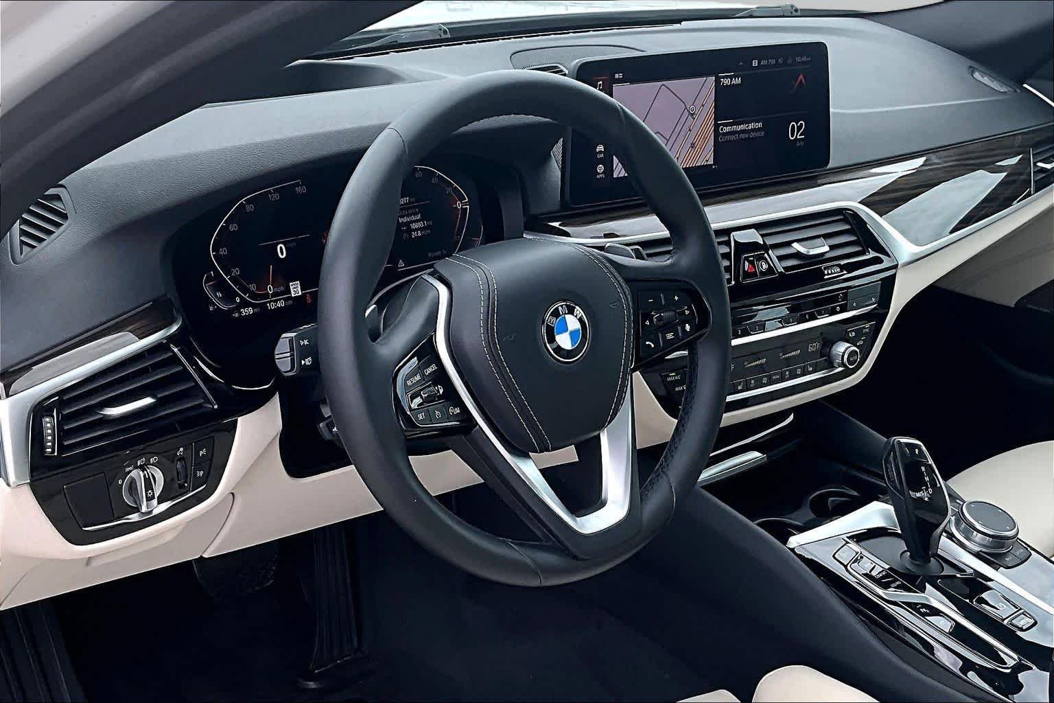 Used 2021 Mineral White Metallic BMW 540i image 16
