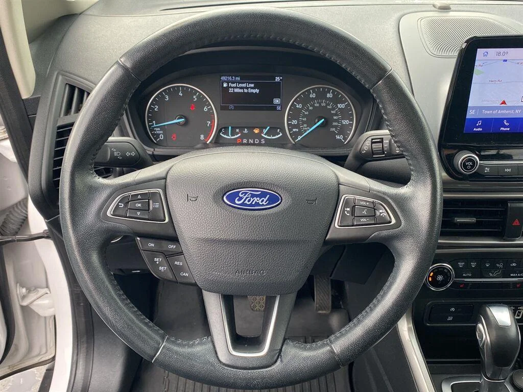 Used 2020 White Platinum Metallic Tri-Coat Ford SE image 18