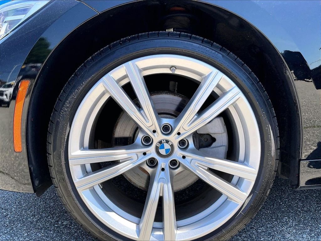 Used 2021 Black BMW 330i image 7