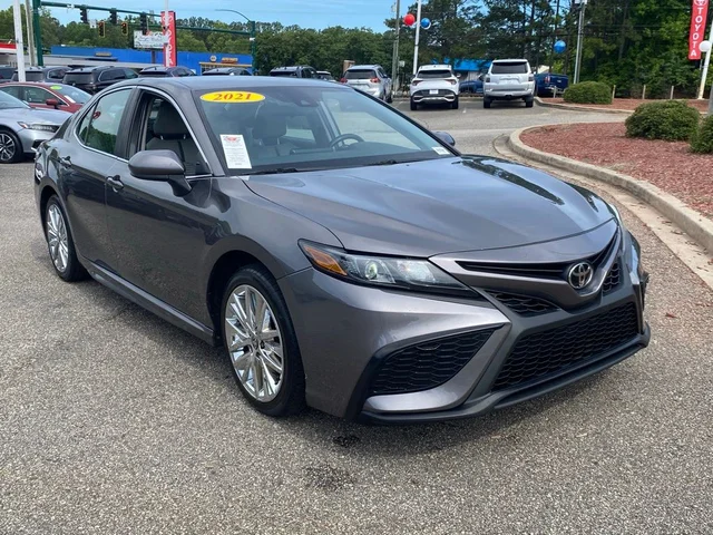 2021 Toyota Camry SE