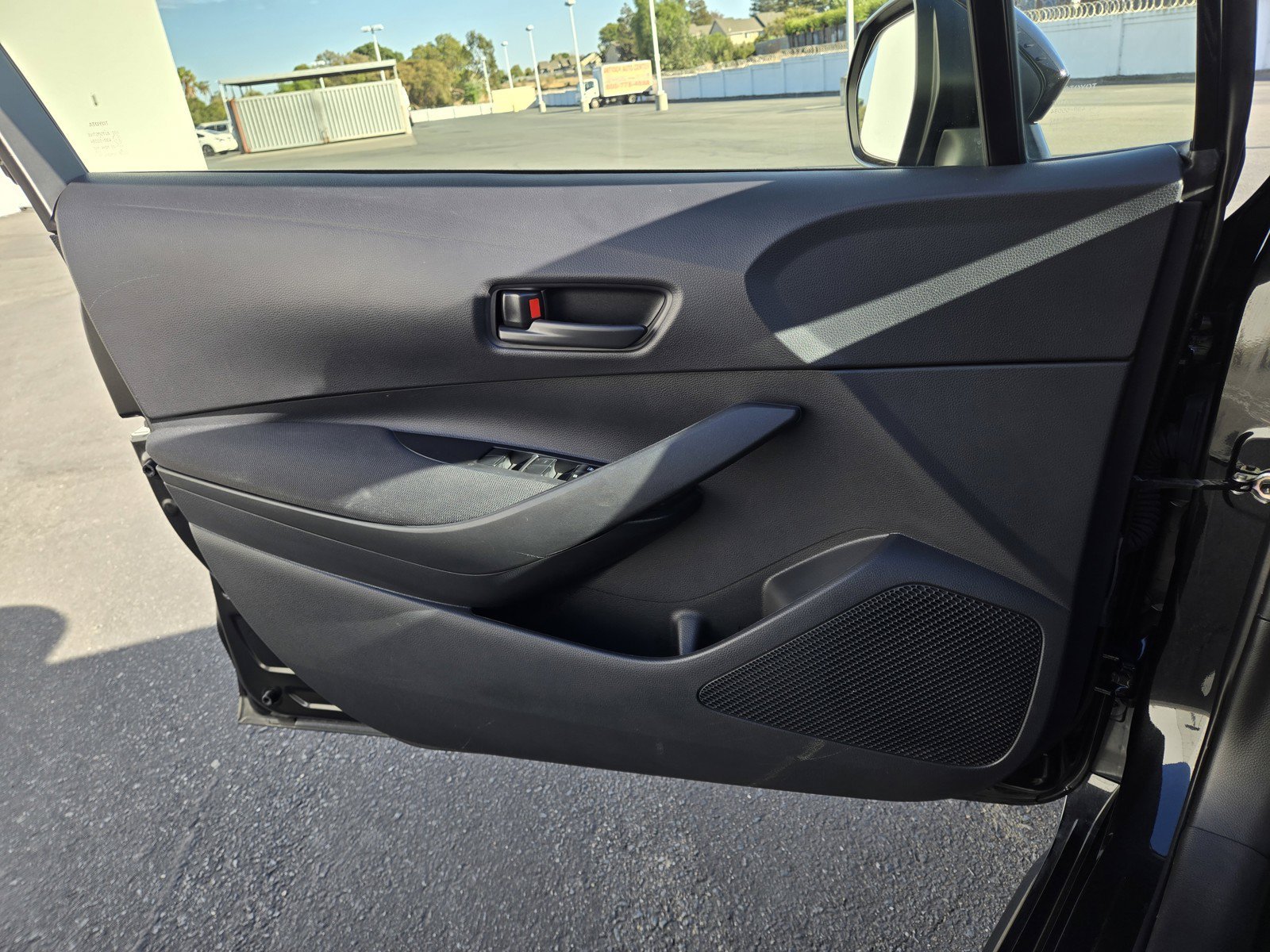 Used 2022 Black Toyota Hybrid LE image 27