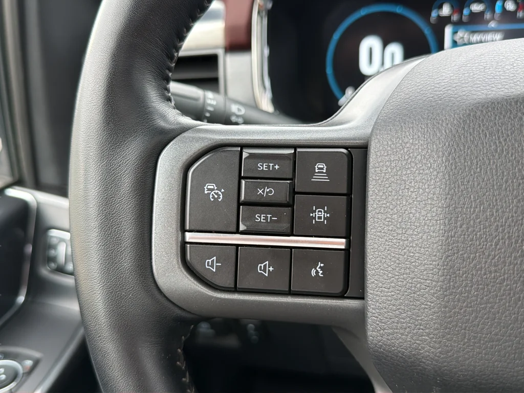 Used 2021 Silver Ford Lariat image 9