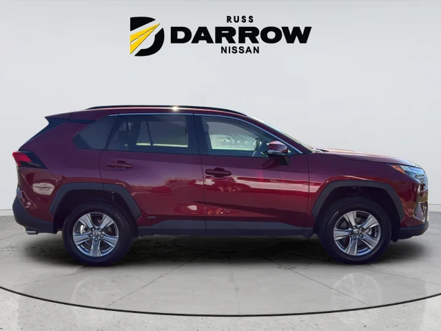 Used 2025 Red Toyota XLE image 6