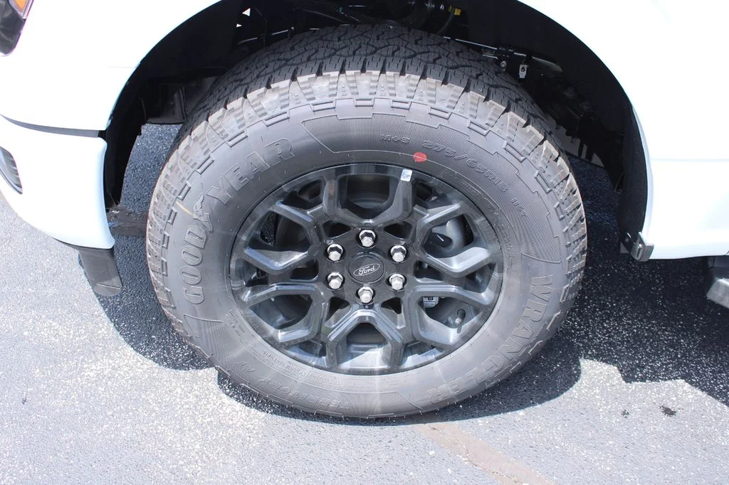 New 2026 White Ford XLT image 5
