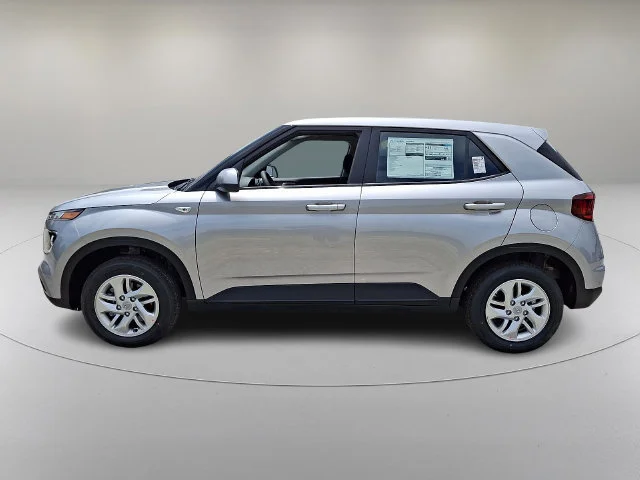 New 2026 Silver Hyundai SE image 4