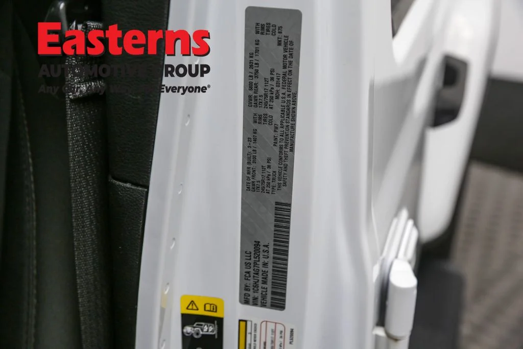 Used 2023 White Jeep Sport image 31