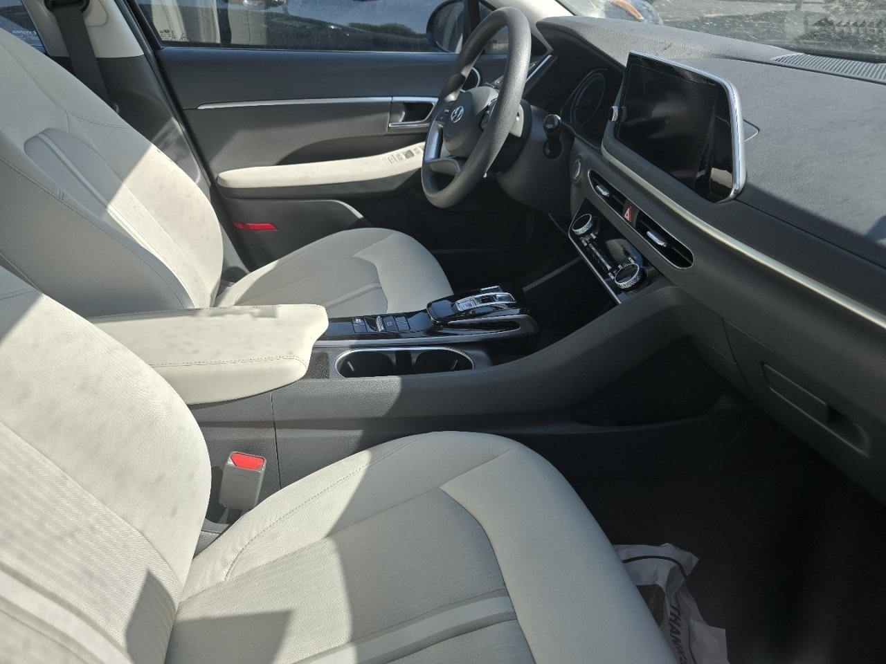 Used 2023 Gray Hyundai SEL image 14