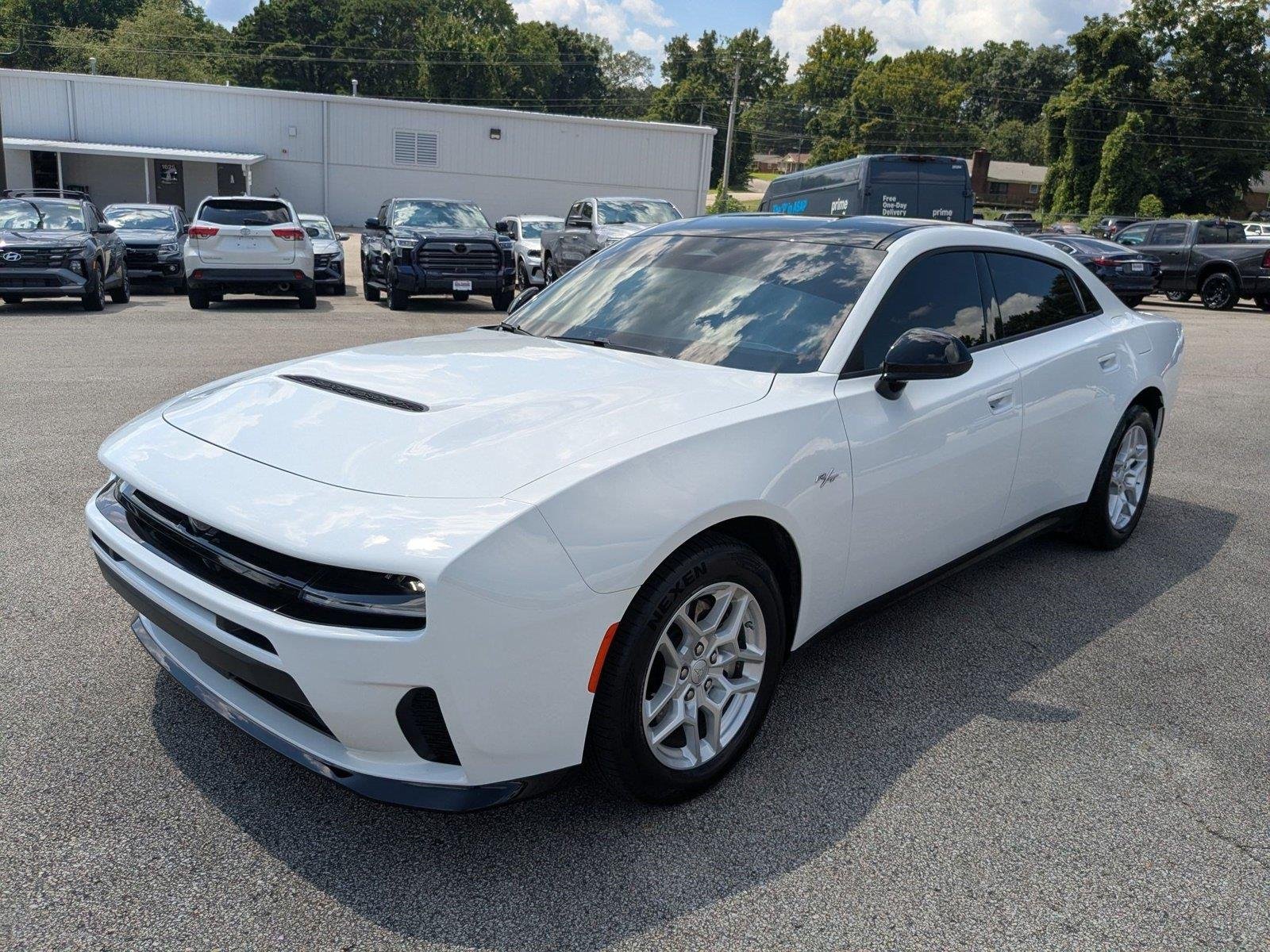 Certified Used 2026 WHITE KNUCKLE DODGE R/T image 10