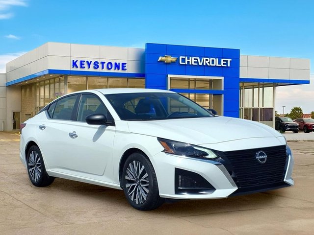 2025 Nissan Altima SV FWD