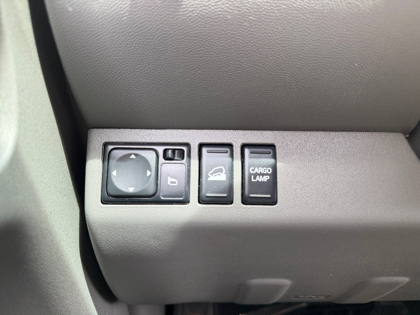 Used 2020 Arctic Blue Metallic Nissan SV image 16