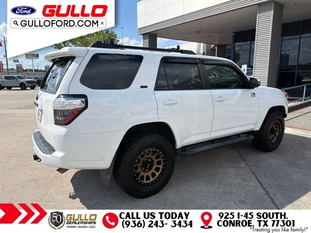 Used 2022 White Toyota SR5 Premium image 4