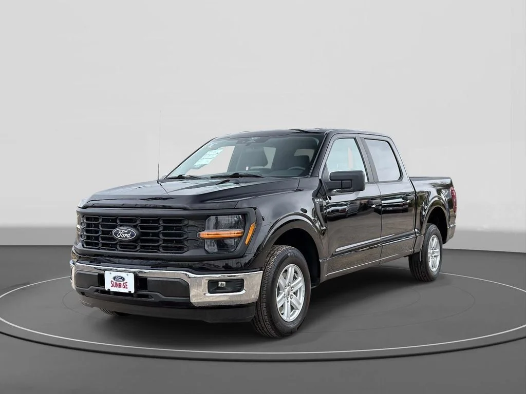 2024 Ford F-150 XL SuperCrew 5-1/2 Box's photo