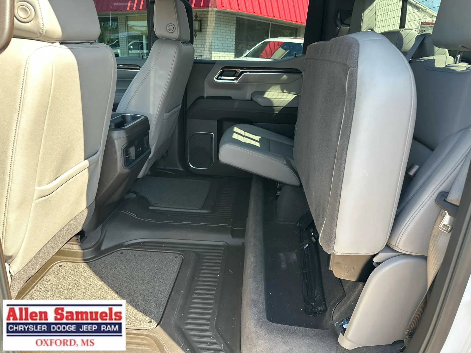 Used 2024 Summit White Chevrolet RST image 23