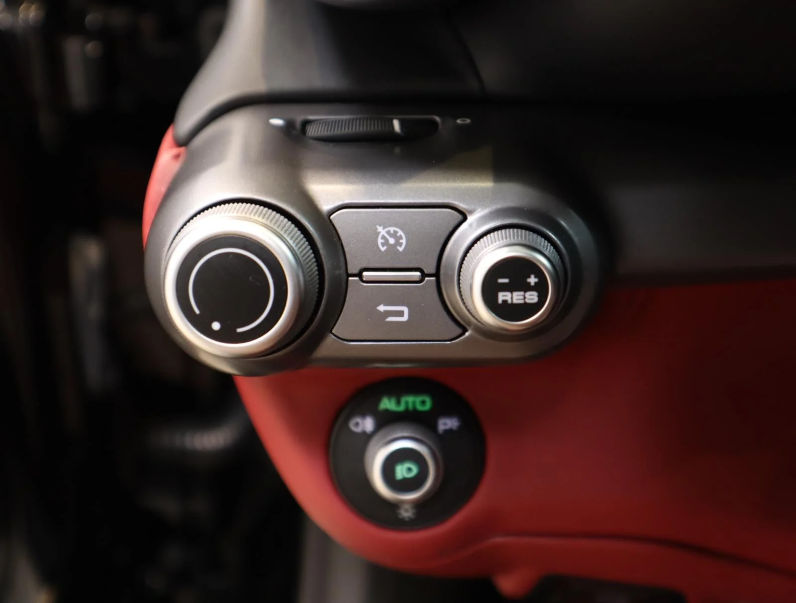 Used 2021 Nero Ferrari Convertible image 27