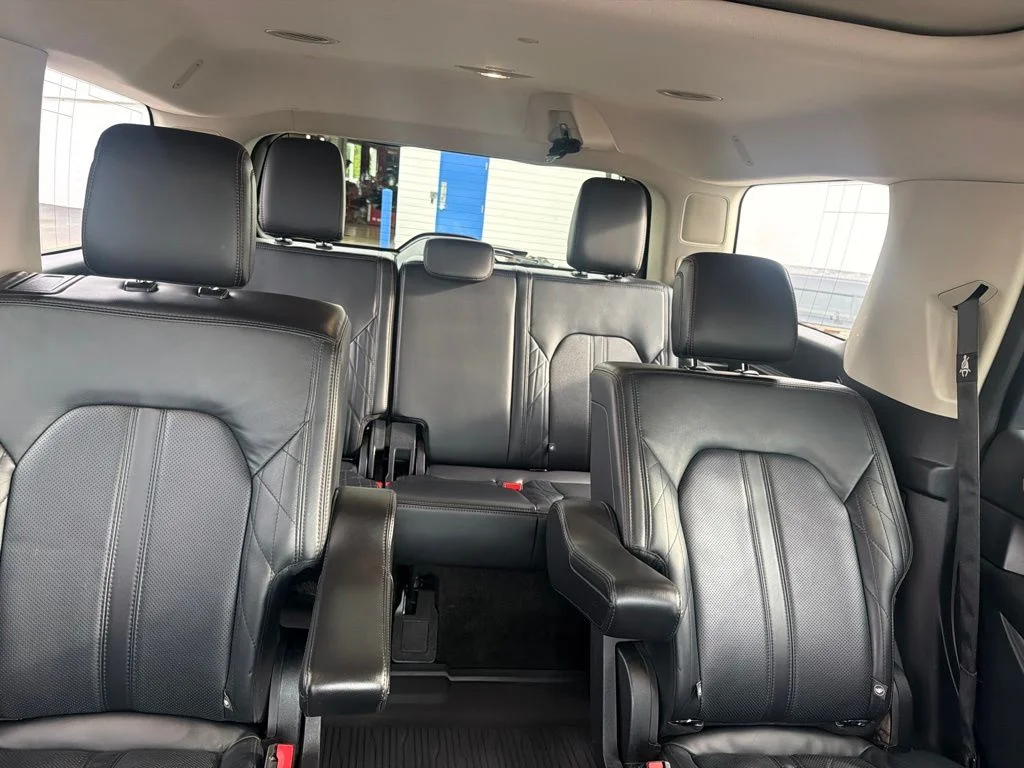 Used 2020 Black Ford Platinum image 47