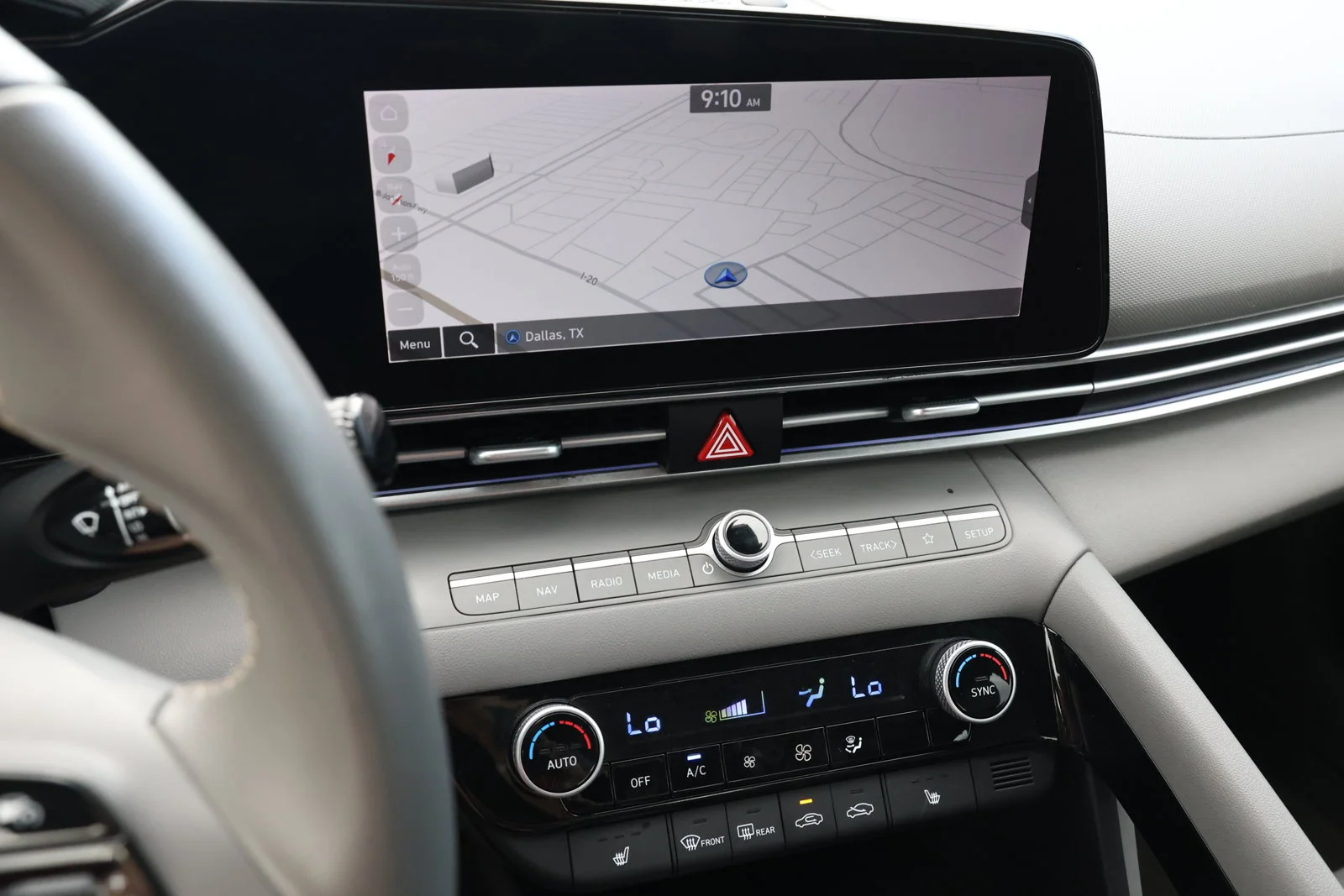 Used 2025 Silver Hyundai SEL Convenience image 22