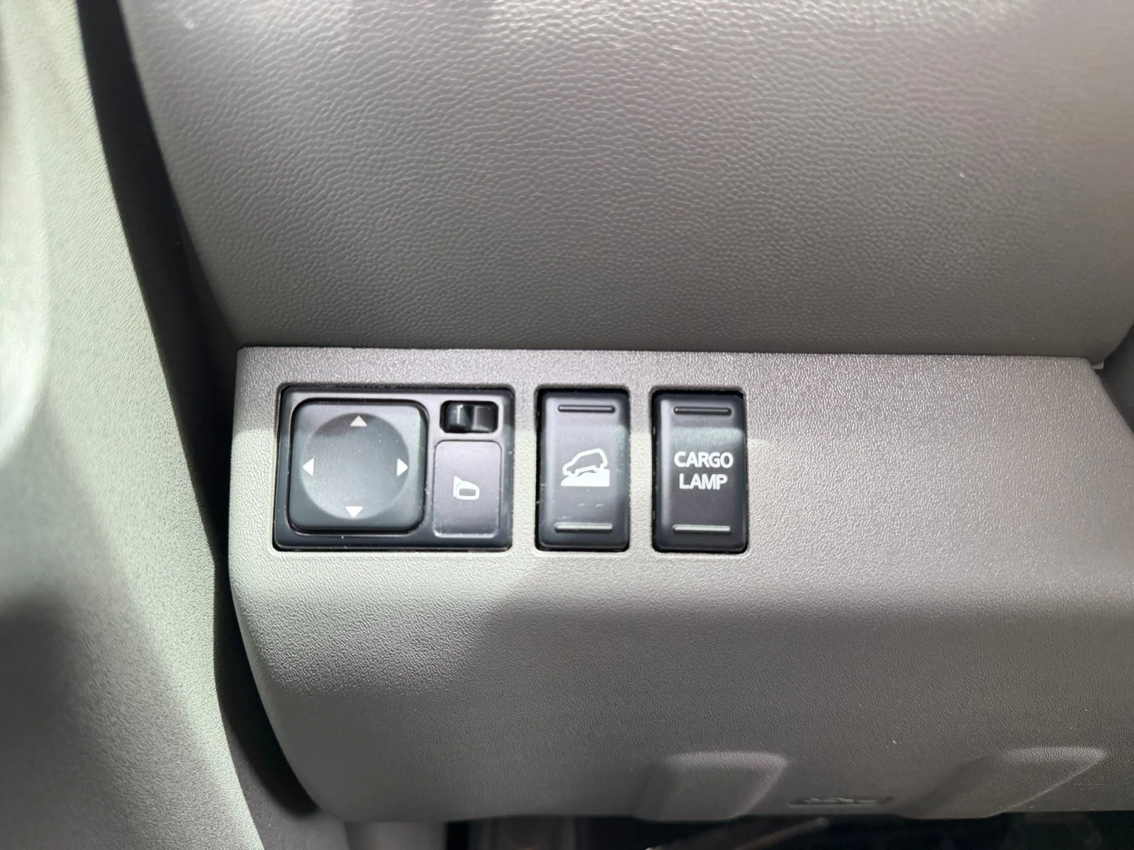 Used 2020 Arctic Blue Metallic Nissan SV image 16