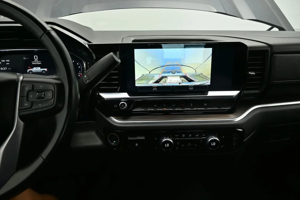 Used 2025 Silver GMC SLT image 26