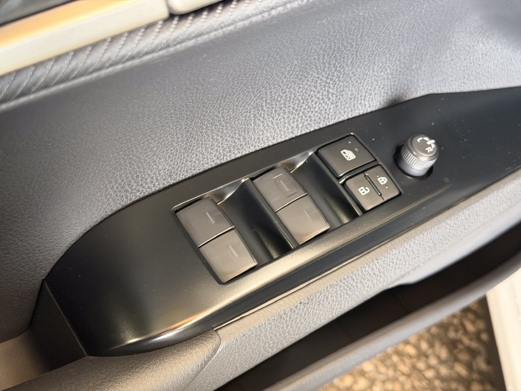 New 2026  Toyota SE Nightshade image 11