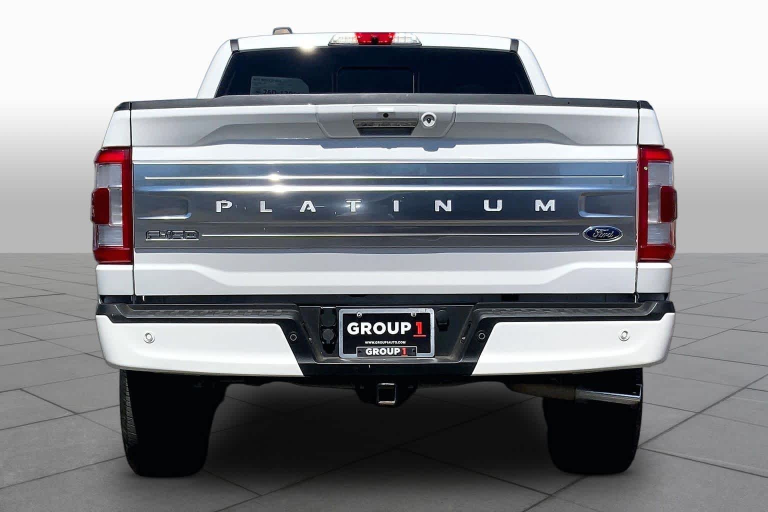 Used 2022 Star White Metallic Tri-Coat Ford Platinum image 5