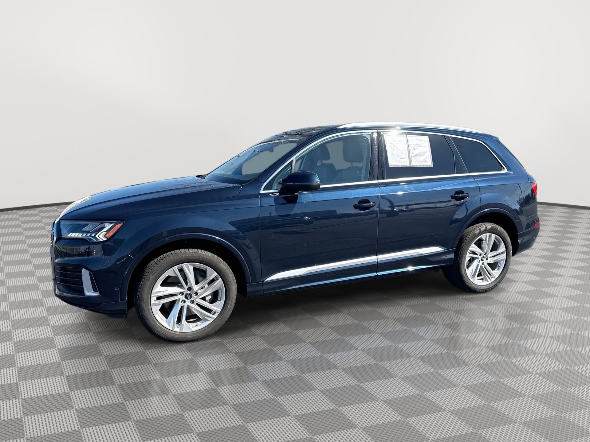 2023 Audi Q7 Premium Plus