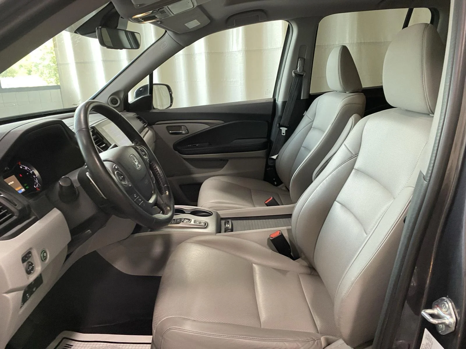 Used 2023 Modern Steel Metallic Honda RTL-E image 4