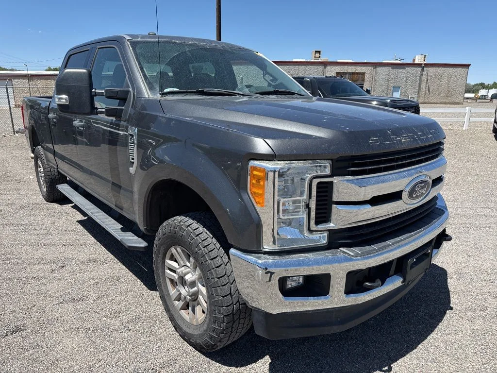 2017 Ford F-250 XLT 4x4 Crew Cab 6-3/4' Box's photo