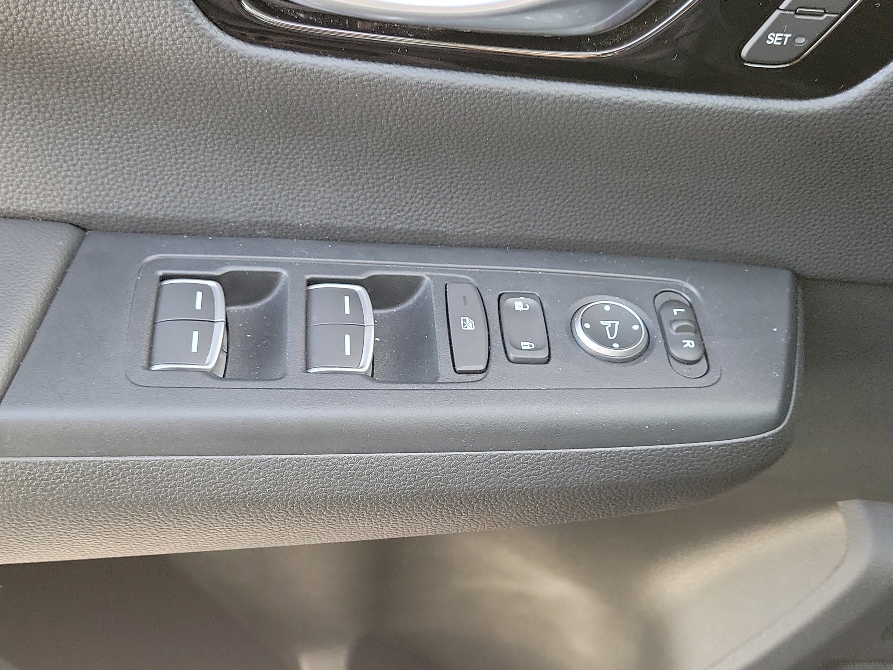 Used 2024 Gray Honda EX-L image 26