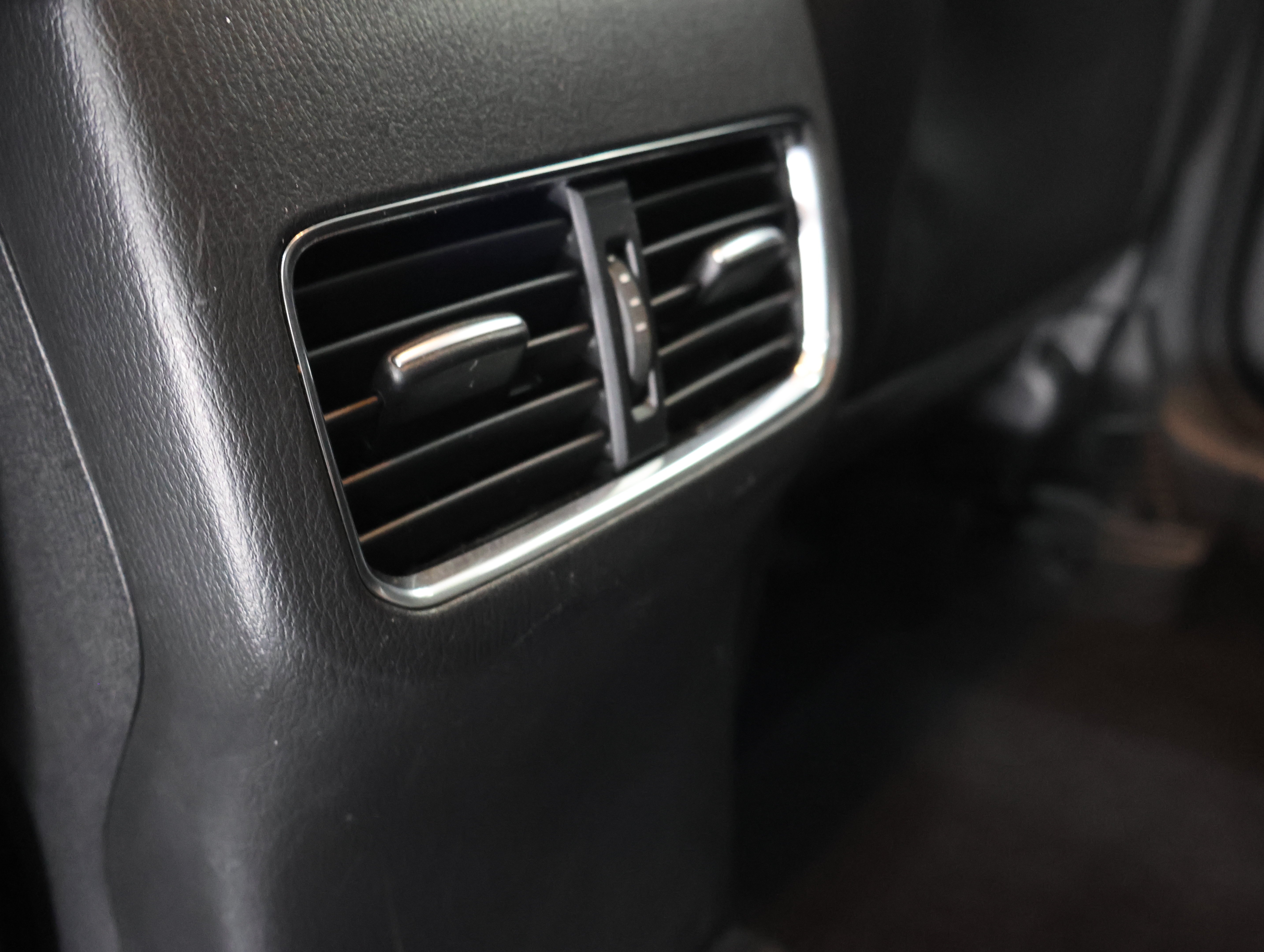 Used 2024 Jet Black Mica Mazda 2.5 S Select Package AWD: S SELECT-AWD-NAV-HEATED LEATHER-BACKUP CAM-BLIND SPOT-1 OWNER image 35