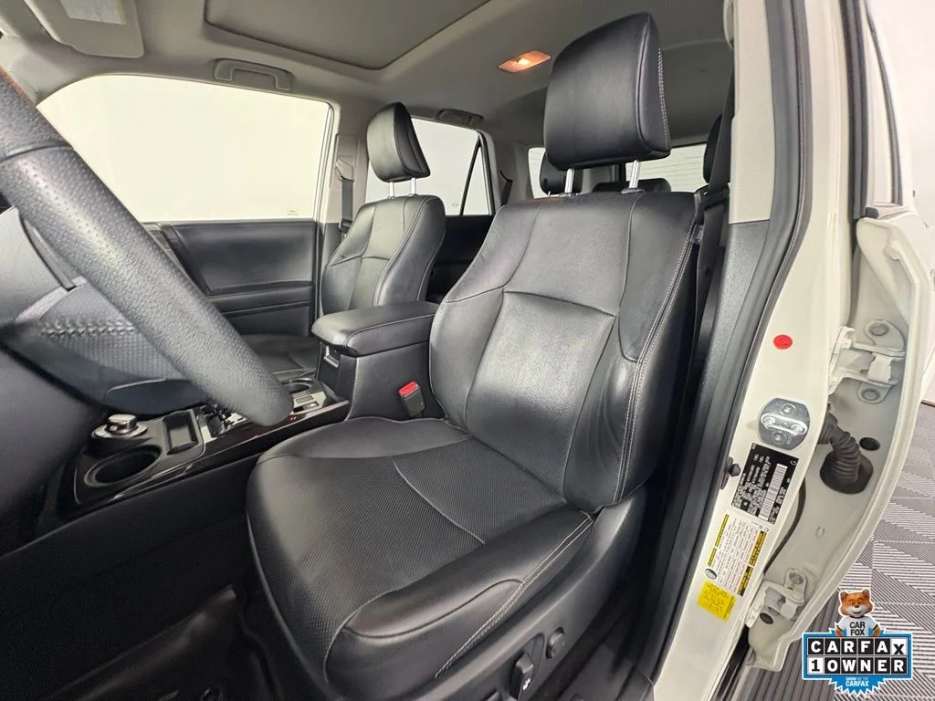 Used 2021 White Toyota Nightshade image 17
