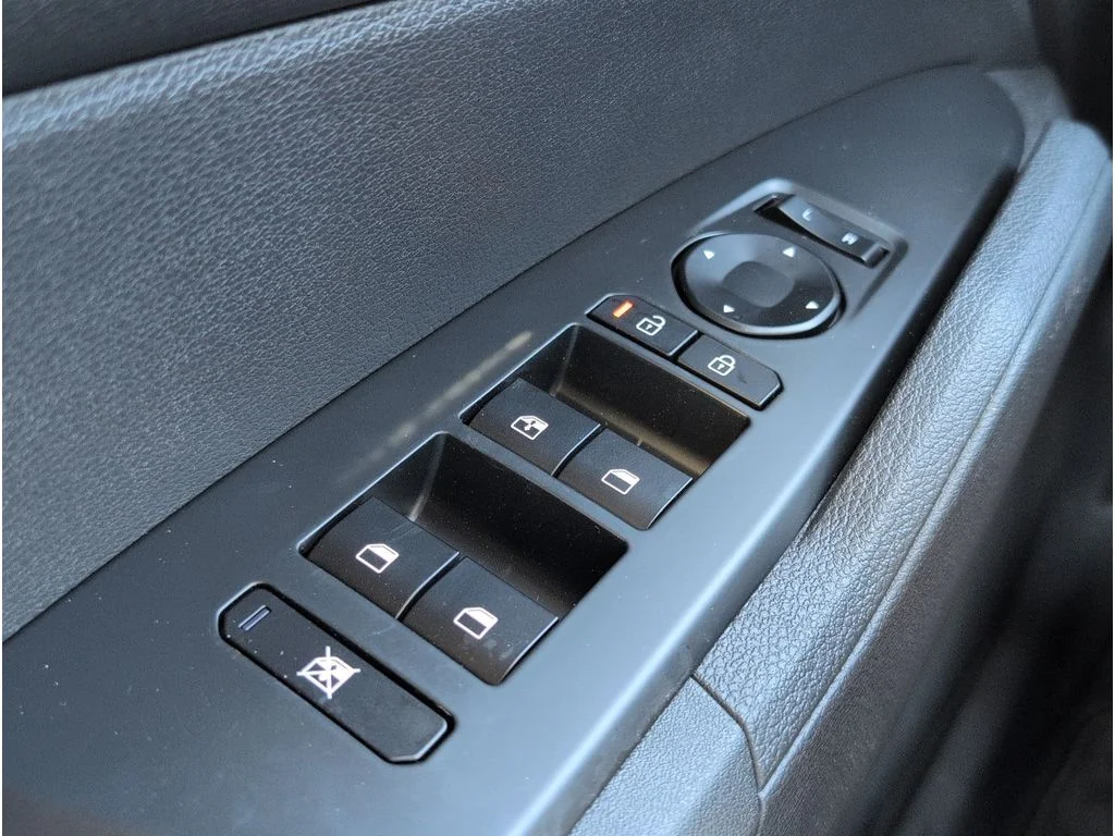 New 2026 Steel Gray Kia LX image 12