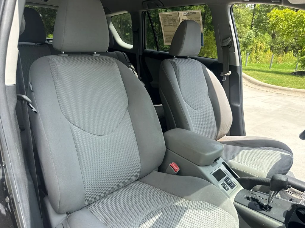 Used 2012 Black Toyota Base image 34